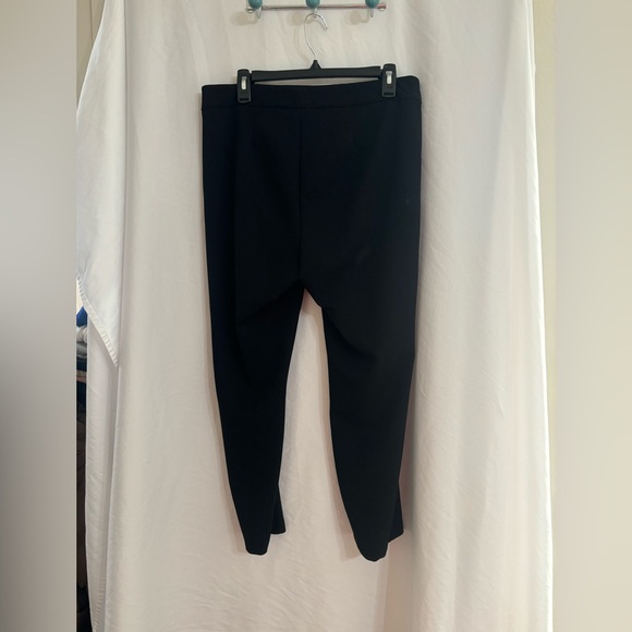 Cute Dressy Black Capris - Picture 2 of 3